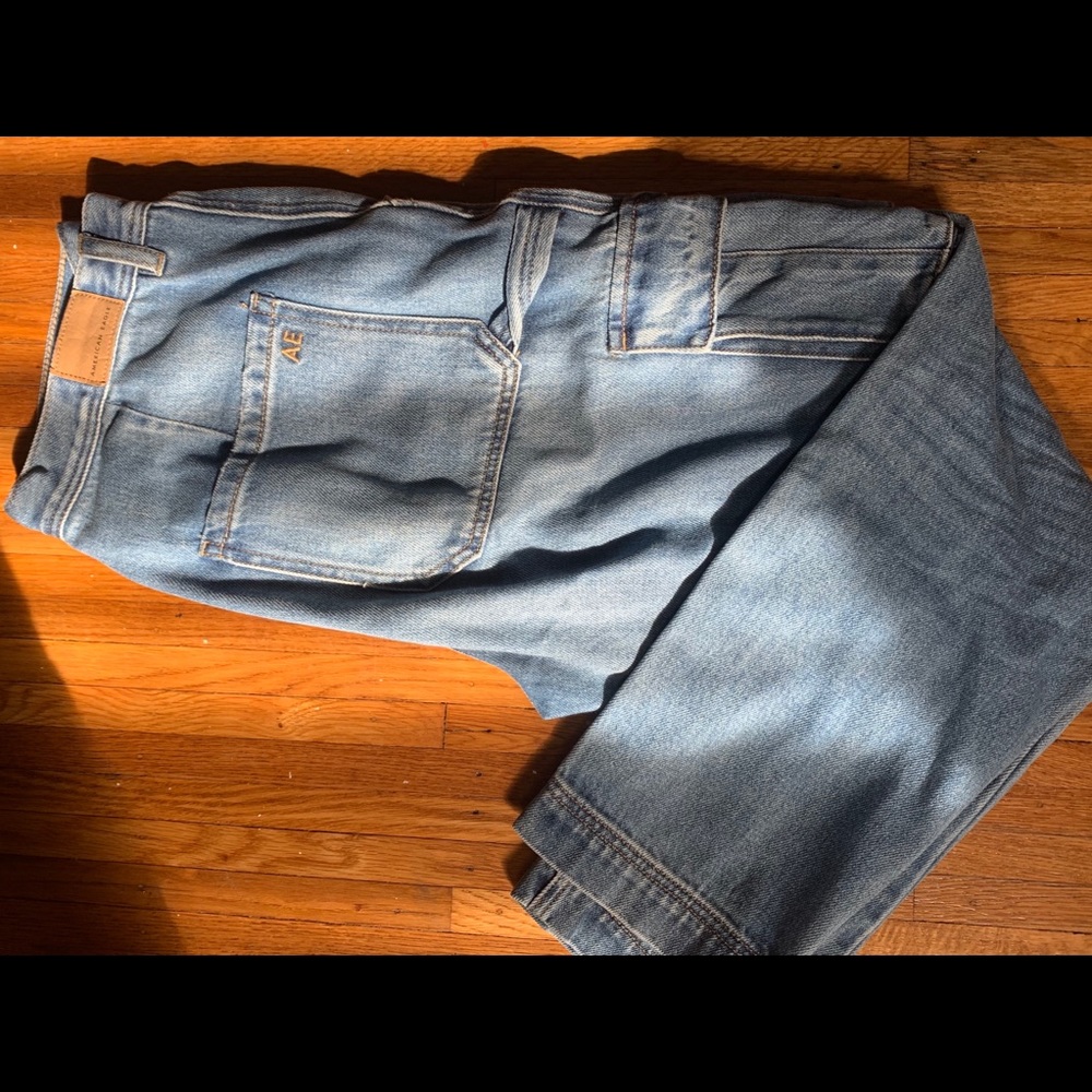 American Eagle Cargo Mom Jeans